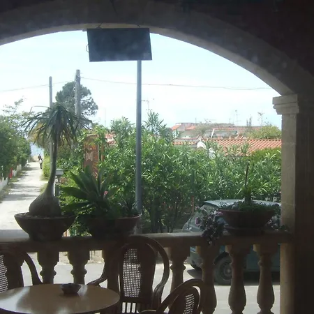 Appart hôtel Pompeo 3*