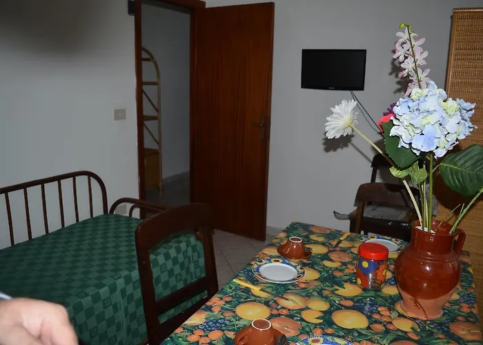 Pompeo 3* Castellabate