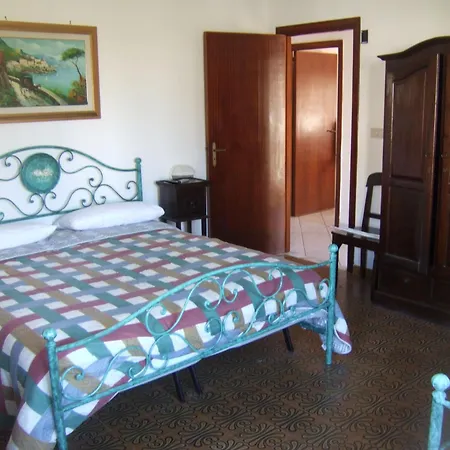 Aparthotel Pompeo Castellabate