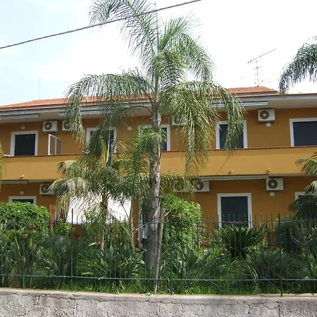 Pompeo Apartmanhotel
